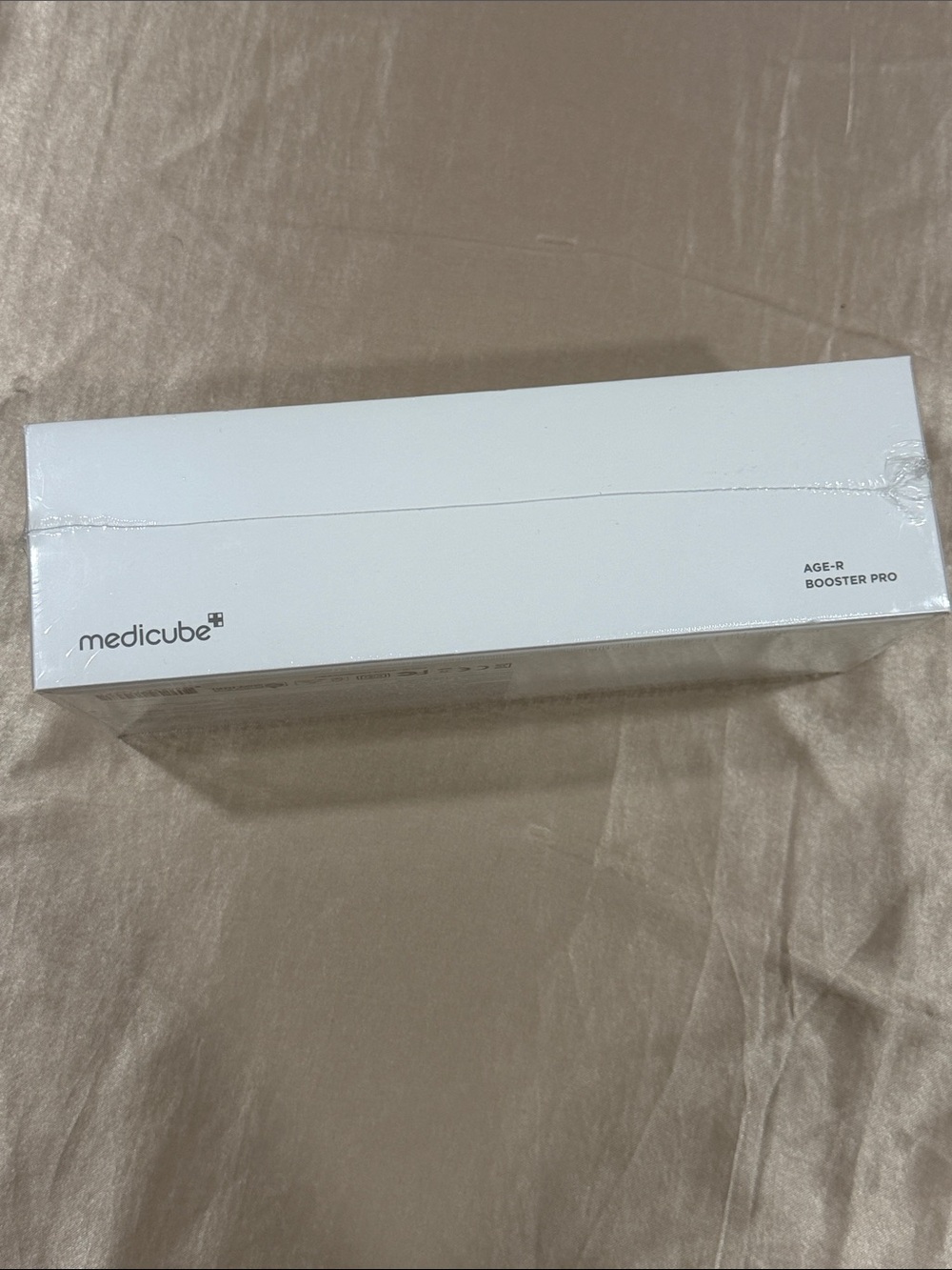 Medicube Age R Booster Pro - Picture 9 of 12
